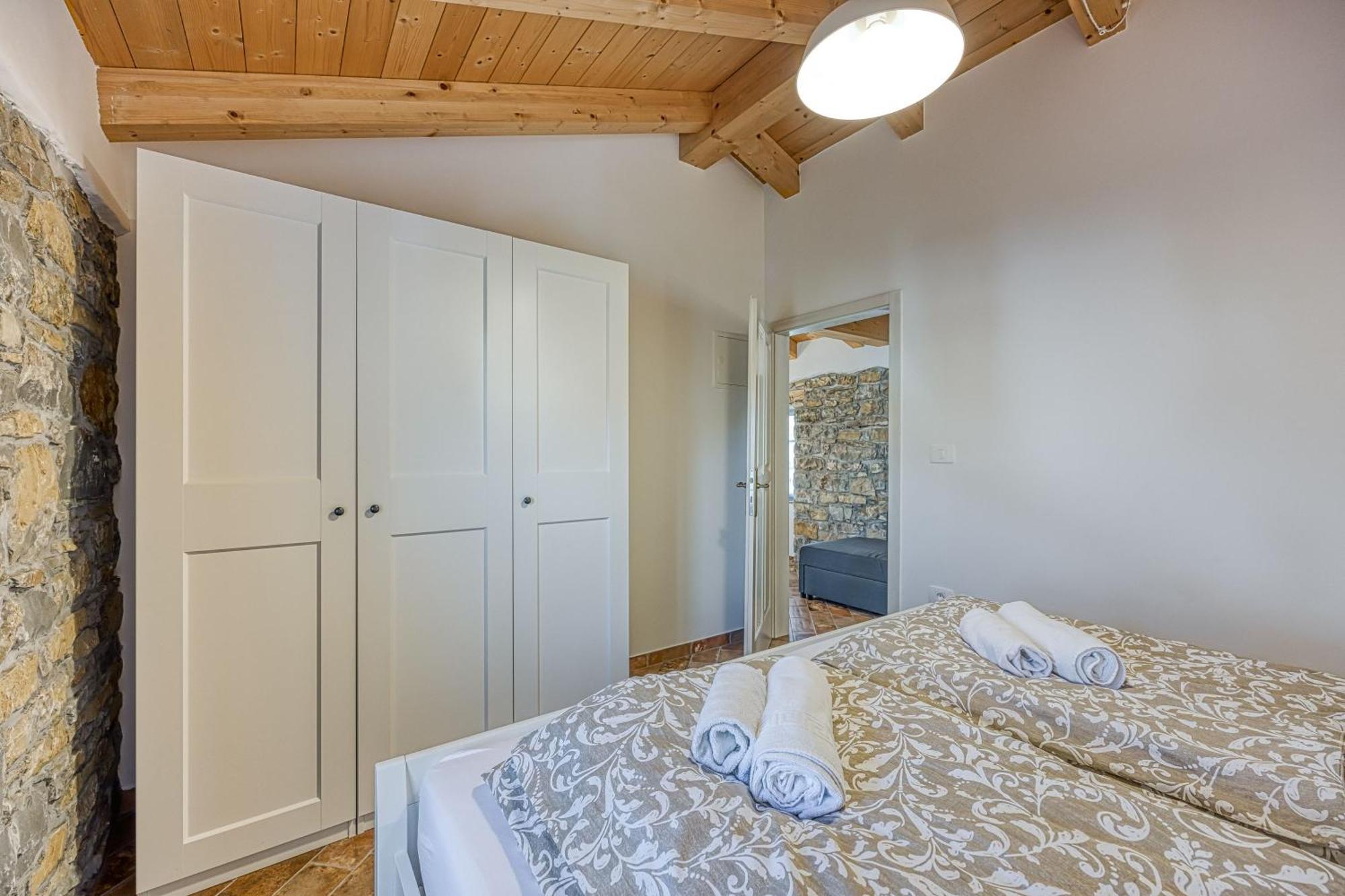 Апартаменты Istrian Casa Pr Marici Pobegi Экстерьер фото