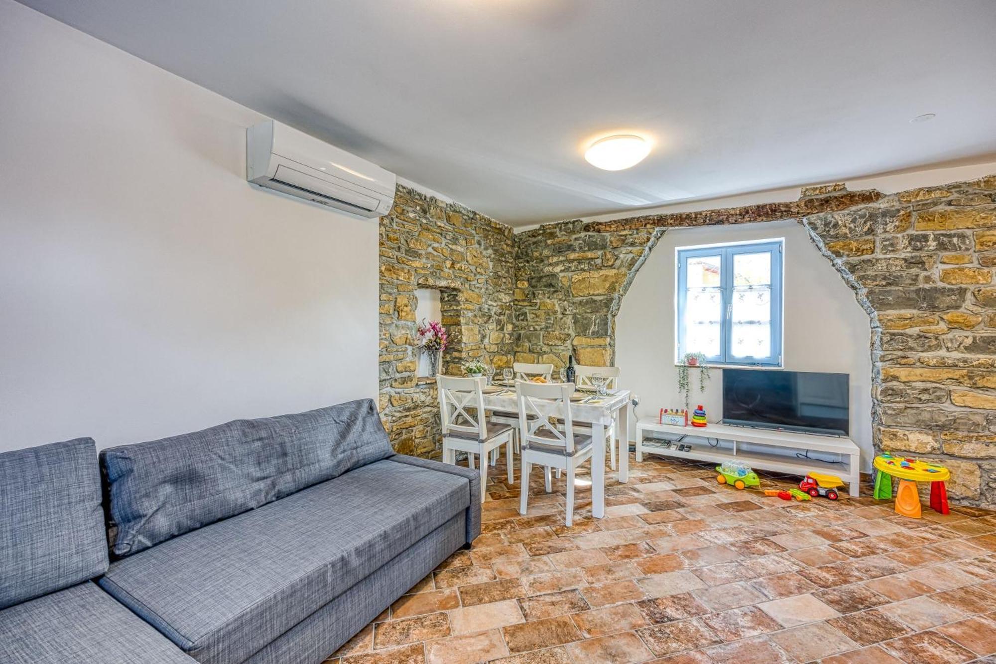 Апартаменты Istrian Casa Pr Marici Pobegi Экстерьер фото
