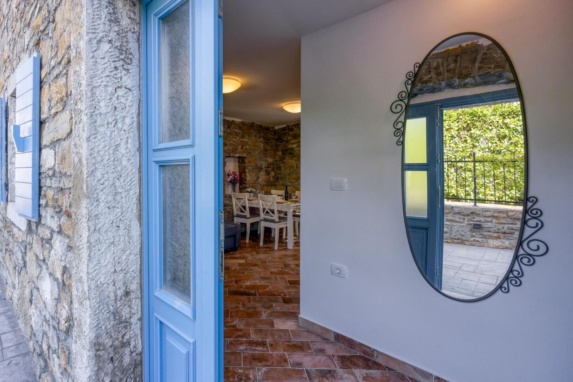 Апартаменты Istrian Casa Pr Marici Pobegi Экстерьер фото