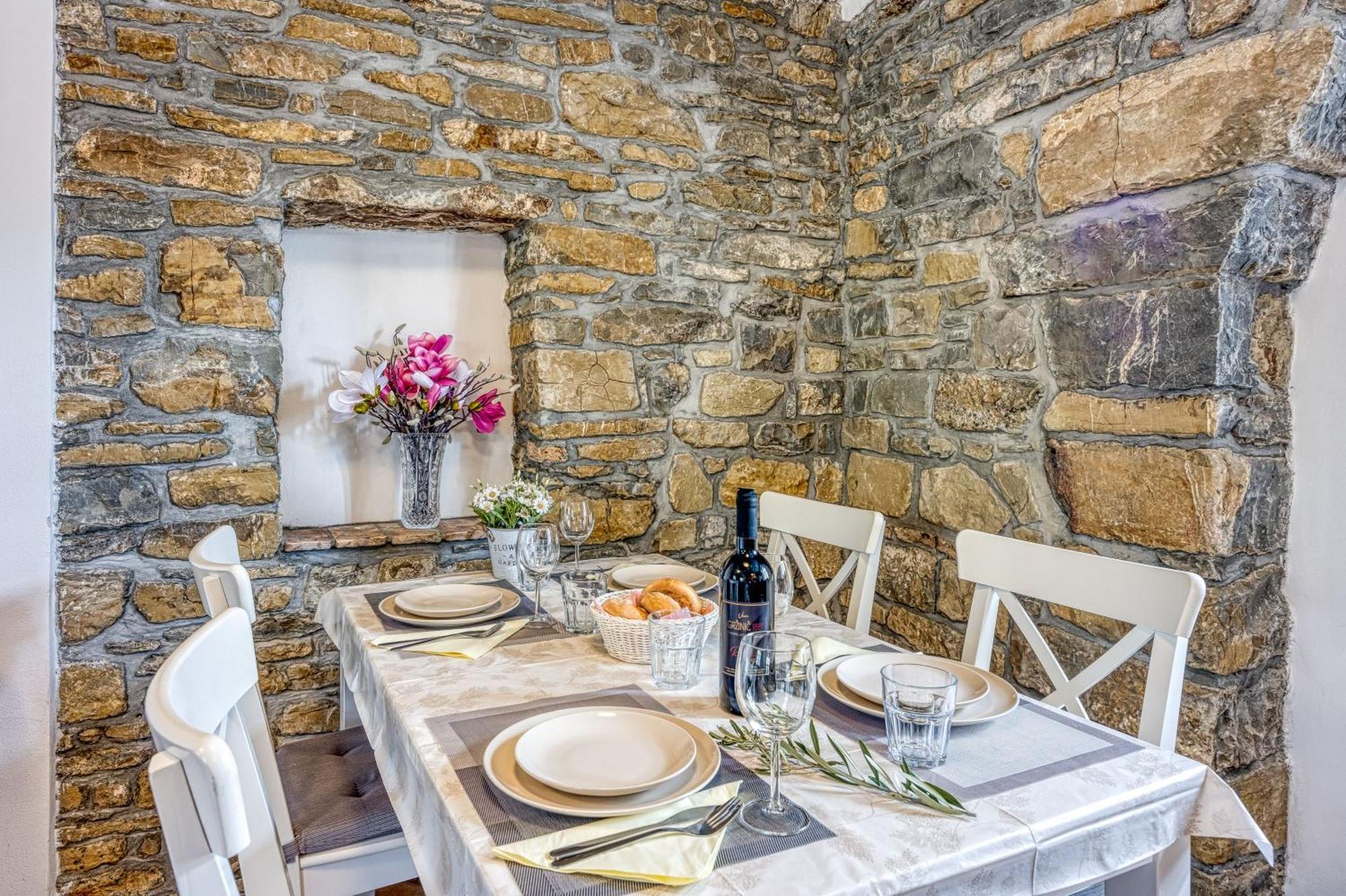 Апартаменты Istrian Casa Pr Marici Pobegi Экстерьер фото