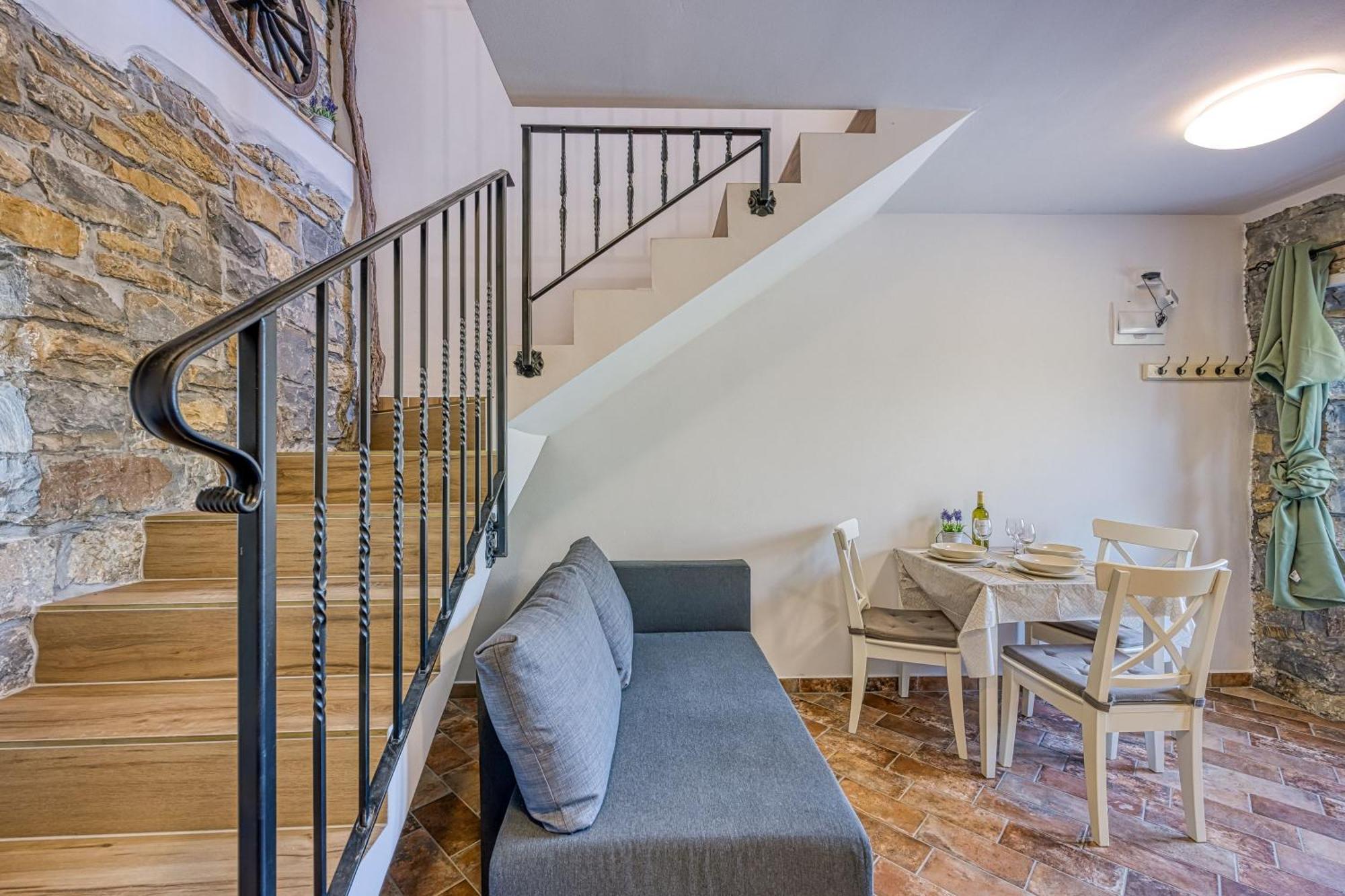 Апартаменты Istrian Casa Pr Marici Pobegi Экстерьер фото