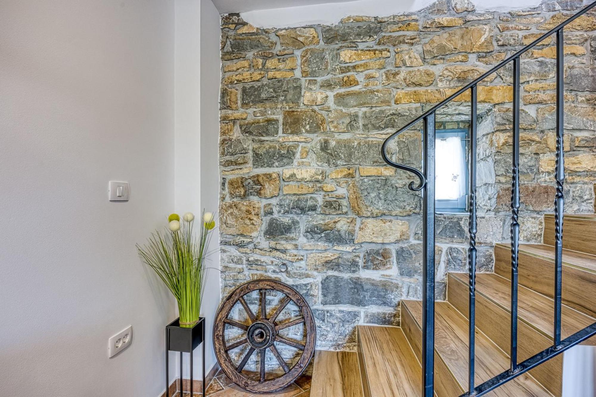 Апартаменты Istrian Casa Pr Marici Pobegi Экстерьер фото